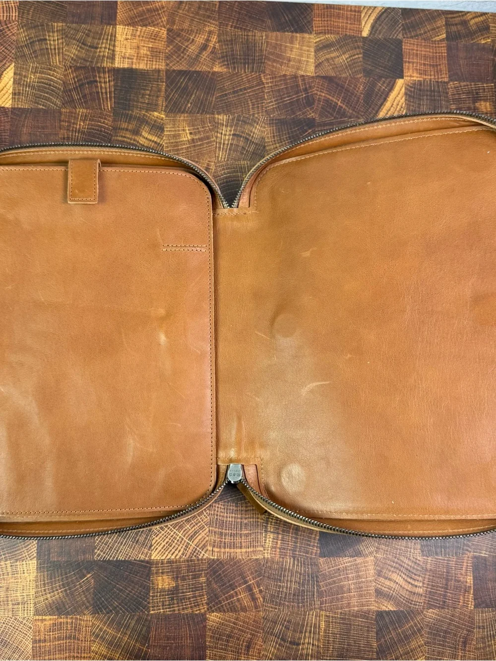 🔥 RARE This Is Ground Mod Tablet 2 Leather Organizer ✨
